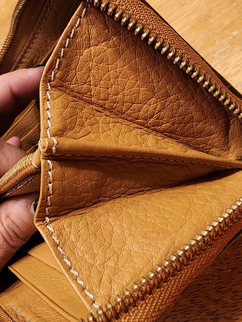 tan Chloé Marcie grained calfskin long zip-around wallet - Picture 13 of 16